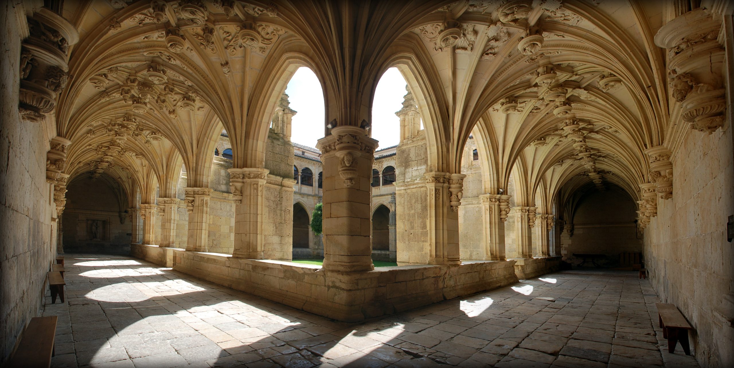 EL MONASTERIO DE SAN ZOILO. Carrión de los Condes                        15