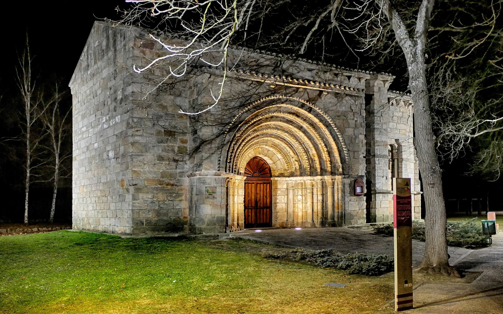 LA IGLESIA DE SAN JUAN BAUTISTA. Rescatada de las aguas                 26