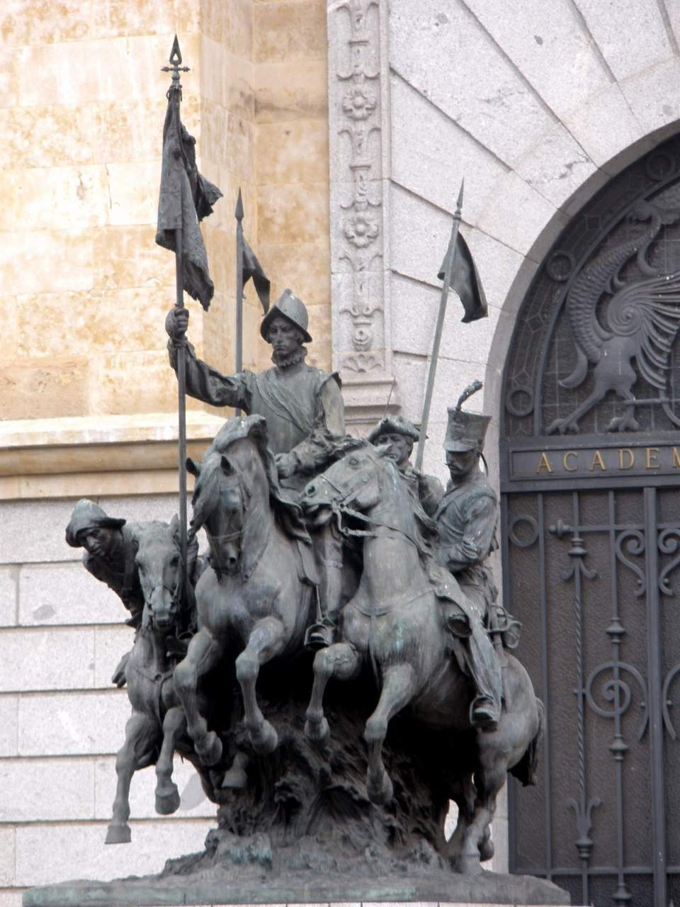MONUMENTO A LOS CAZADORES DE ALCÁNTARA EN VALLADOLID. HISTORIA DEL REGIMIENTO       22