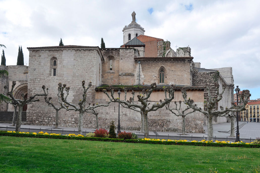 LAS COMPLICADAS RUINAS ROMÁNICAS DE SANTA MARÍA LA MAYOR DE VALLADOLID.       23